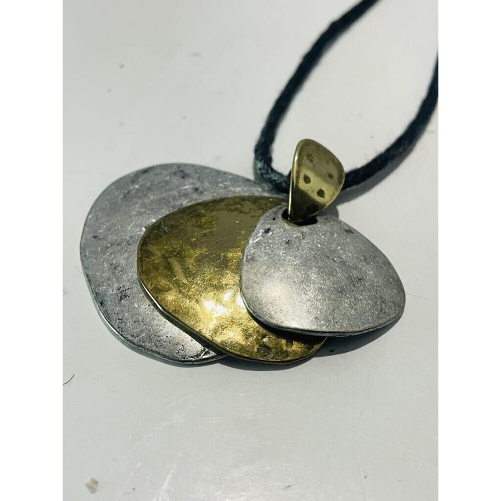 Vintage Premier Designs 3 Shells Metal Hammered Necklace
